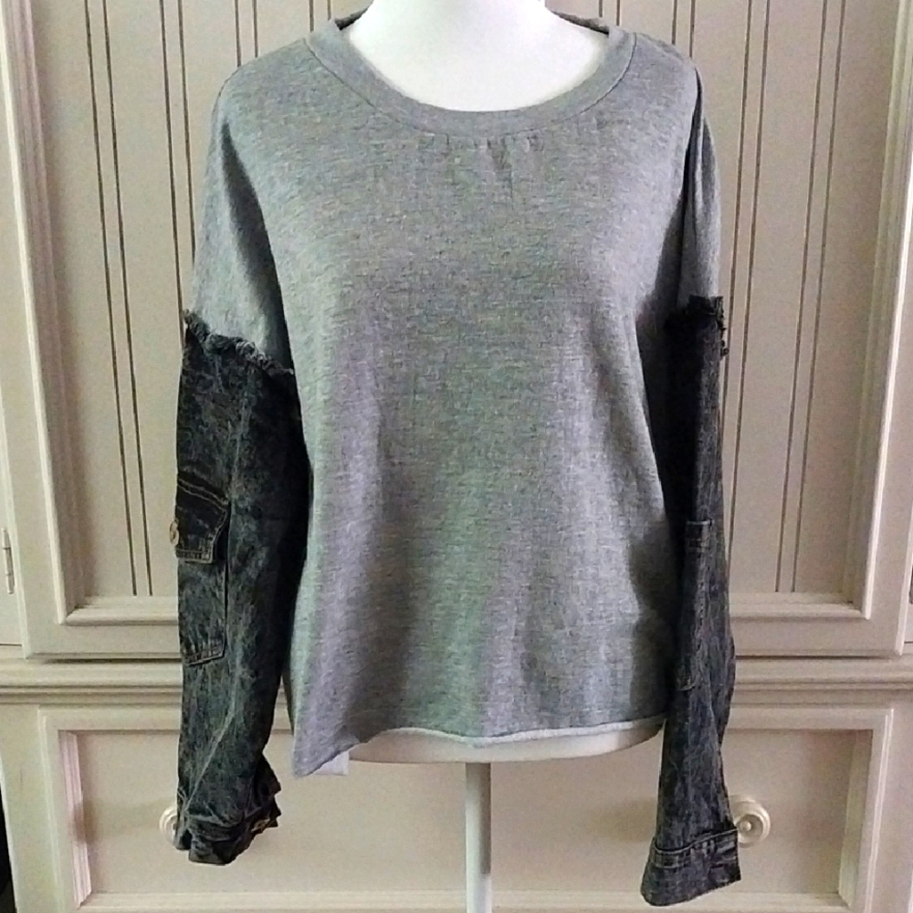 Thrill 94 Gray Denim Sleeve Sweatshirt
